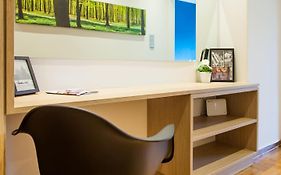 Toni'S Brand-New Studio Next To Syntagma Square