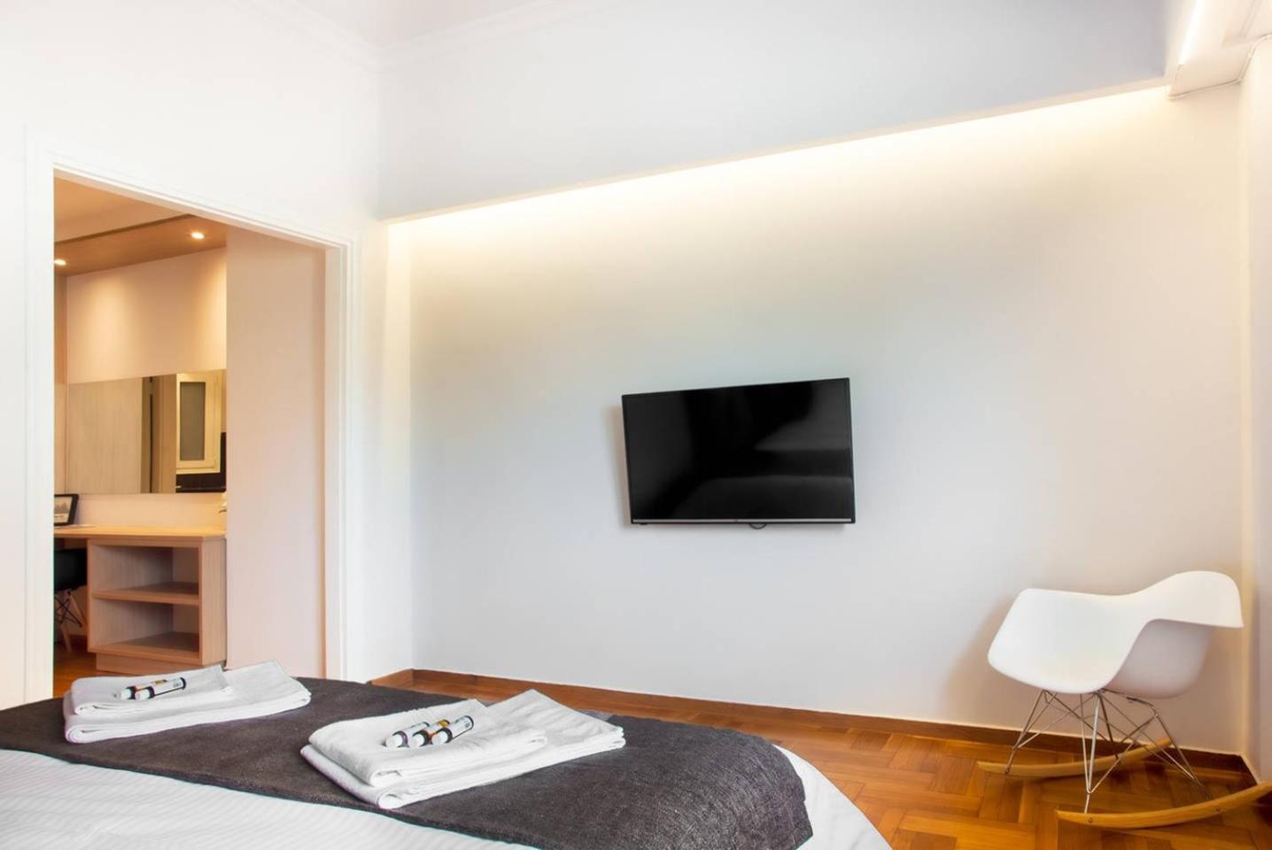 Toni'S Brand-New Studio Next To Syntagma Square Atenas Exterior foto